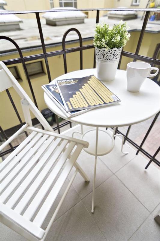 With 2 Bathrooms- 5 Minutes From Old Town - 102 M2 Apartmán Praha
